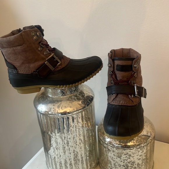 Tommy Hilfiger Women's Regin Snow Boots rain duck warm insulated side zip size 6 - Picture 5 of 8